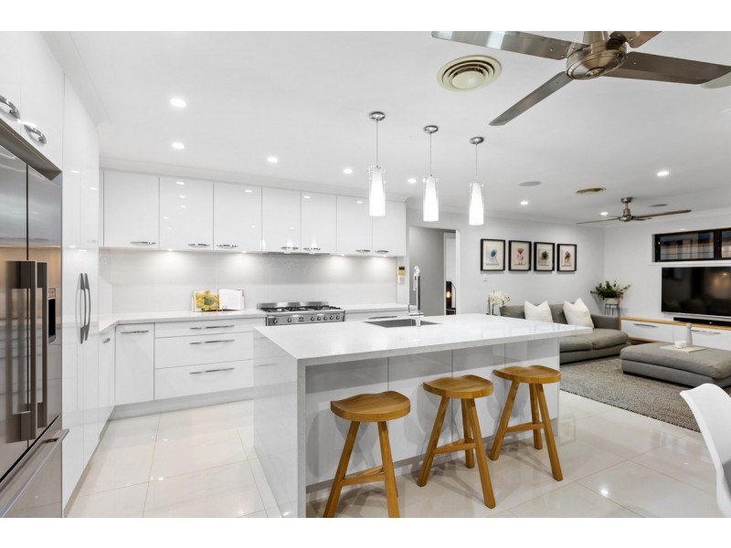 22 Nottingham Drive, Victoria Point QLD 4165