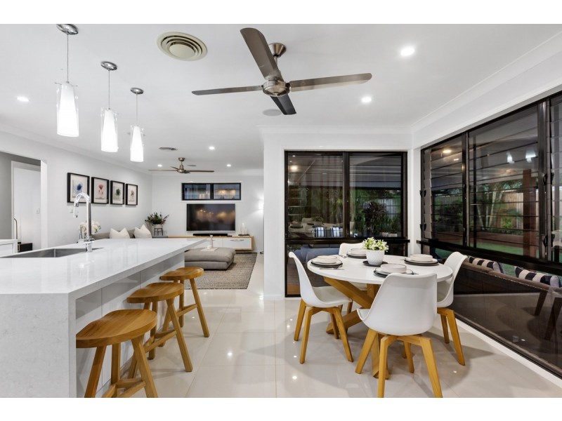 22 Nottingham Drive, Victoria Point QLD 4165