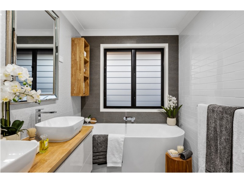 22 Nottingham Drive, Victoria Point QLD 4165