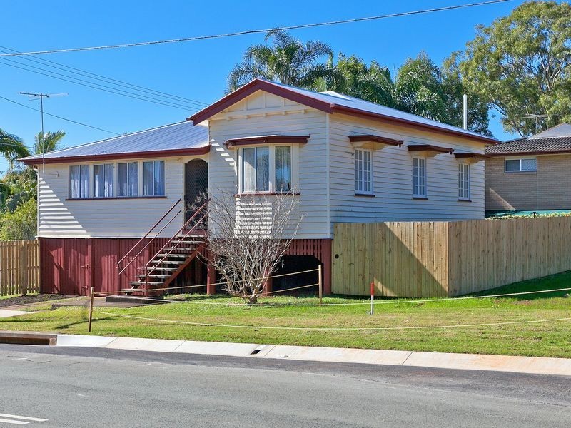 12 Station Street, Wellington Point QLD 4160