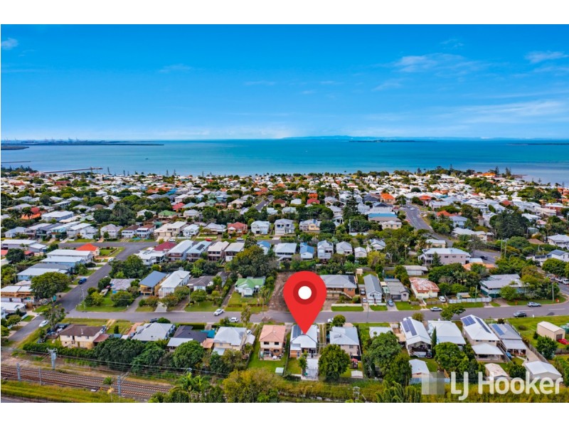 20 Carbethon Street, Manly QLD 4179