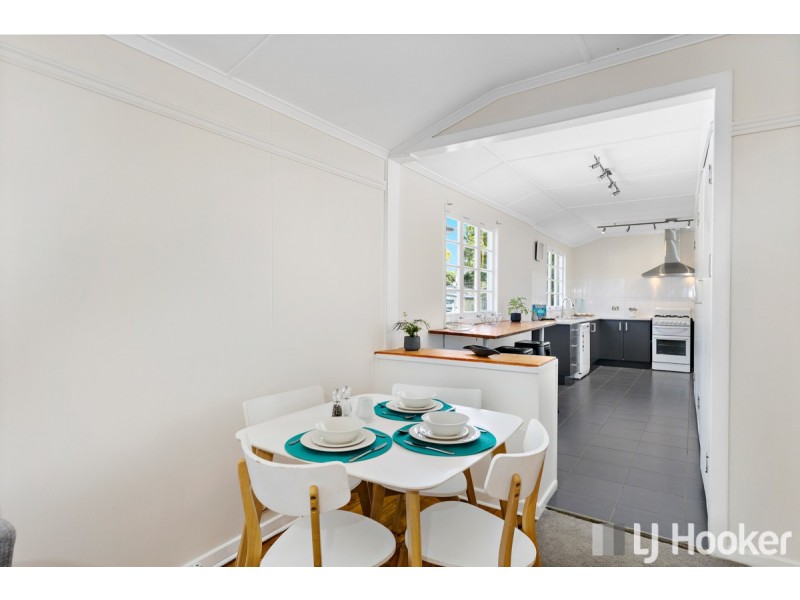 20 Carbethon Street, Manly QLD 4179