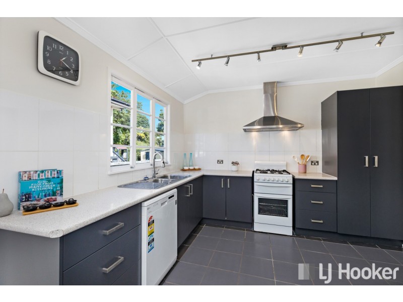 20 Carbethon Street, Manly QLD 4179