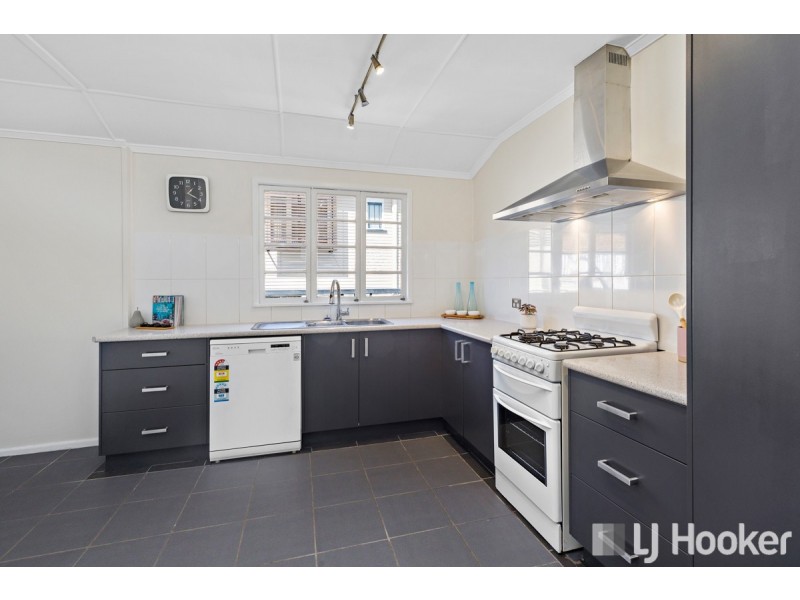 20 Carbethon Street, Manly QLD 4179