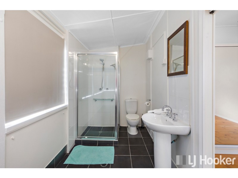 20 Carbethon Street, Manly QLD 4179
