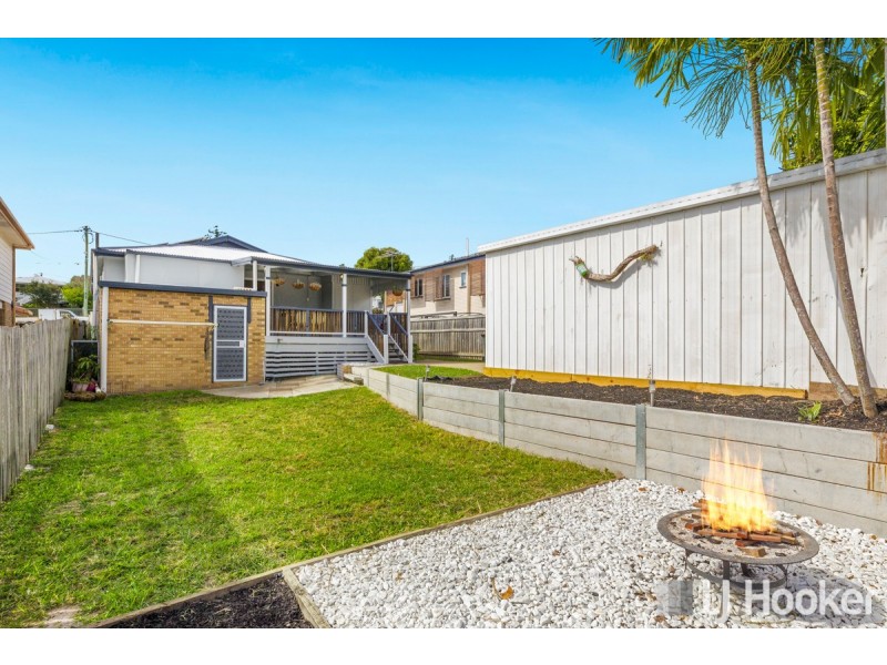 20 Carbethon Street, Manly QLD 4179