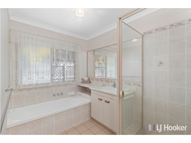 4 Goodenia Court, Birkdale QLD 4159