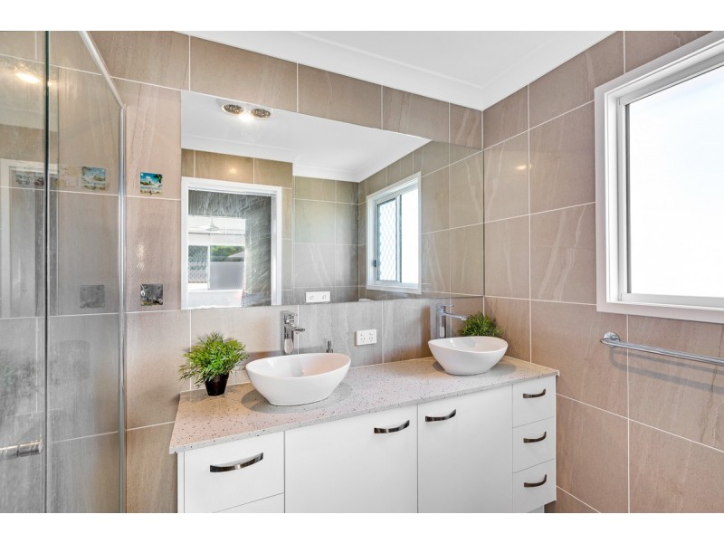 10 Tide Place, Thornlands QLD 4164