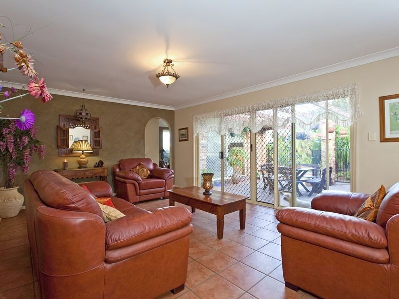 5 Newlands Street, Redland Bay QLD 4165