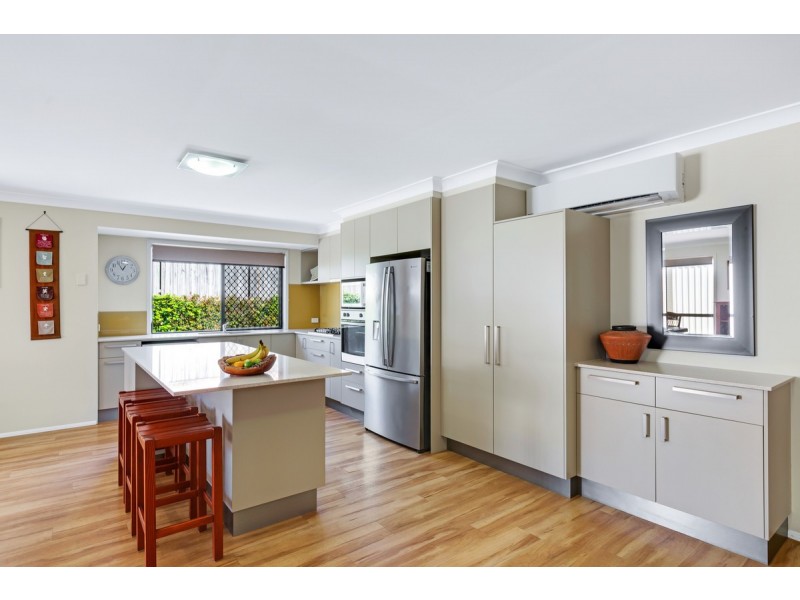 3 Pinelands Circuit, Redland Bay QLD 4165