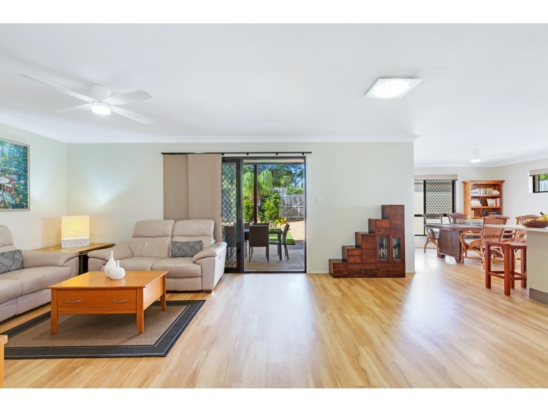 3 Pinelands Circuit, Redland Bay QLD 4165