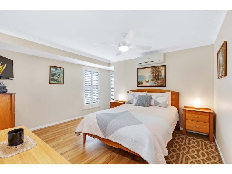3 Pinelands Circuit, Redland Bay QLD 4165