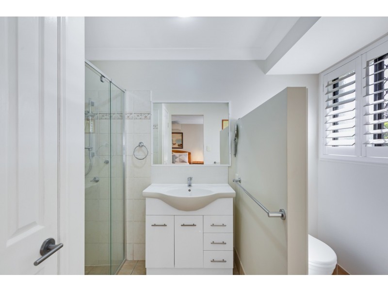 3 Pinelands Circuit, Redland Bay QLD 4165