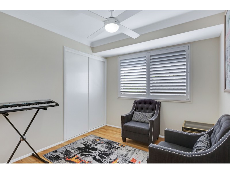 3 Pinelands Circuit, Redland Bay QLD 4165