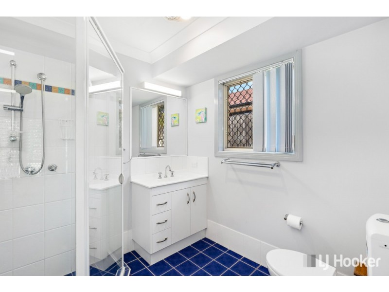 23 Mallan Terrace, Birkdale QLD 4159