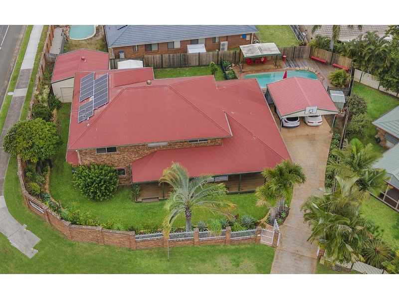 2 Rosewood Street, Birkdale QLD 4159