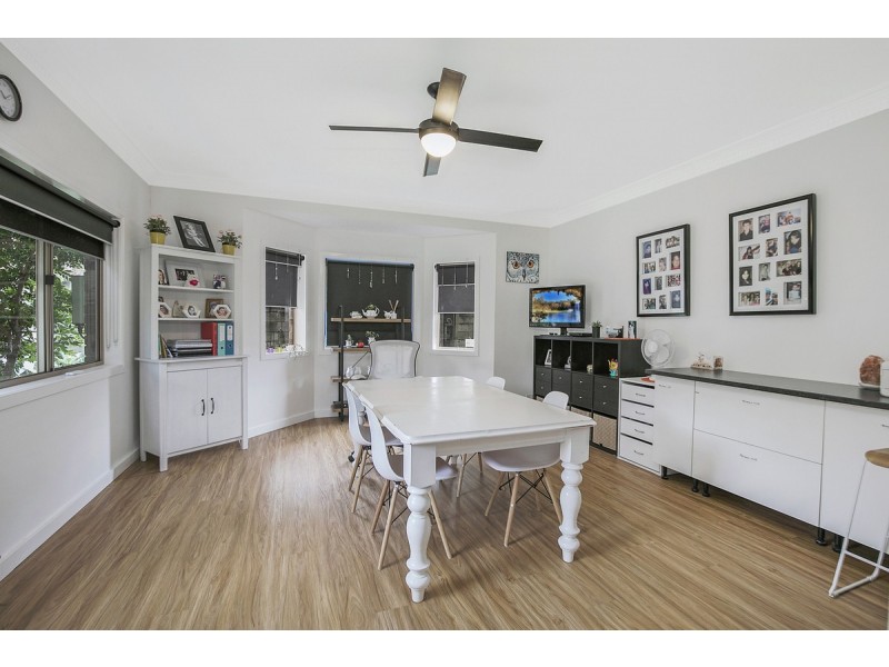 2 Rosewood Street, Birkdale QLD 4159