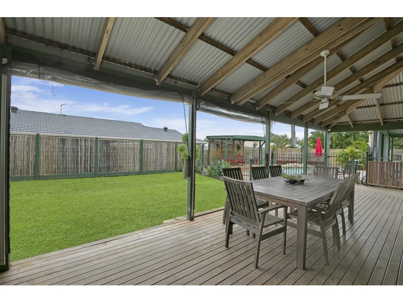 2 Rosewood Street, Birkdale QLD 4159