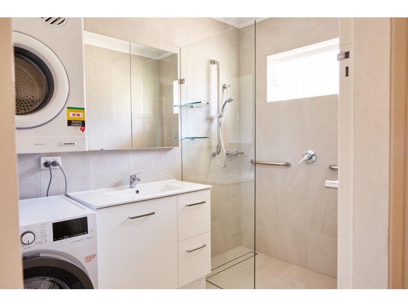 71a Baron Street, Greenslopes QLD 4120