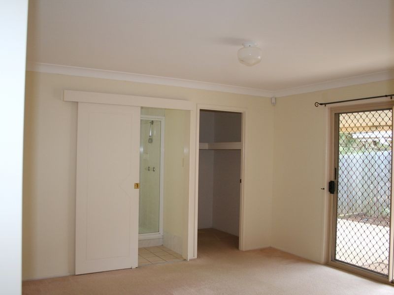 5 Camdre Court, Cleveland QLD 4163