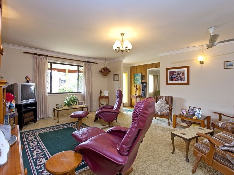 27 Ocean Street, Cleveland QLD 4163