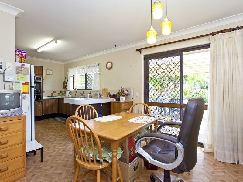 27 Ocean Street, Cleveland QLD 4163