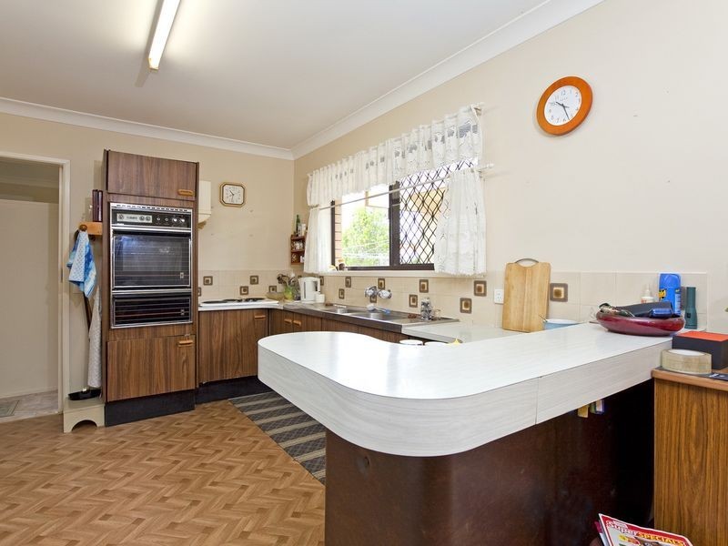 27 Ocean Street, Cleveland QLD 4163