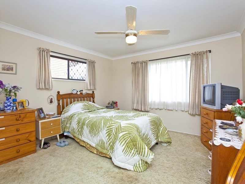 27 Ocean Street, Cleveland QLD 4163