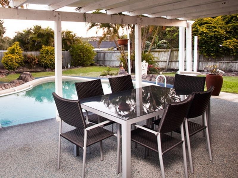 12 Lakeview Drive, Thornlands QLD 4164