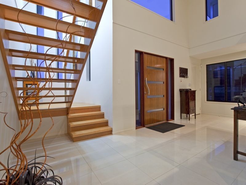 27 Huntly Place, Redland Bay QLD 4165