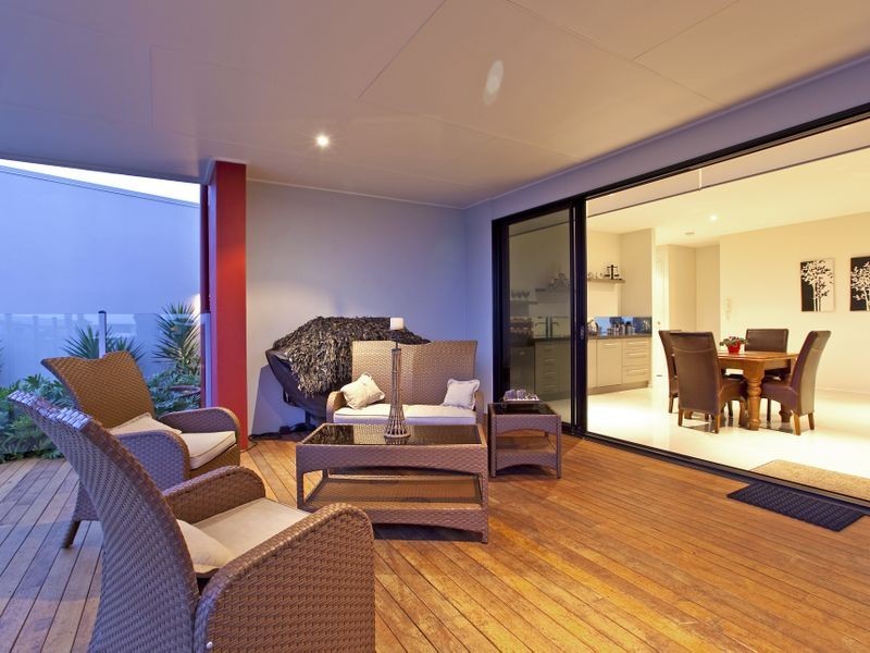 27 Huntly Place, Redland Bay QLD 4165