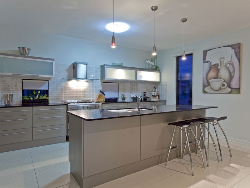 27 Huntly Place, Redland Bay QLD 4165