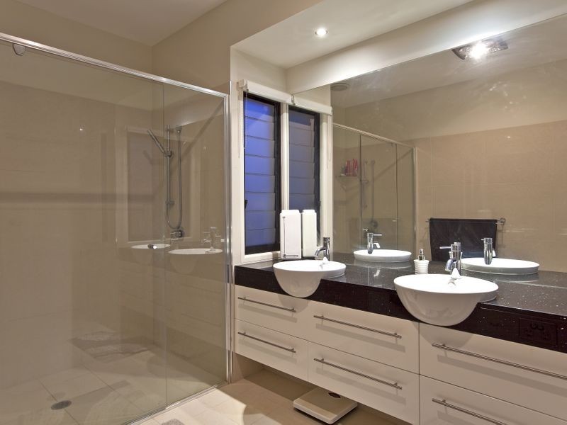 27 Huntly Place, Redland Bay QLD 4165