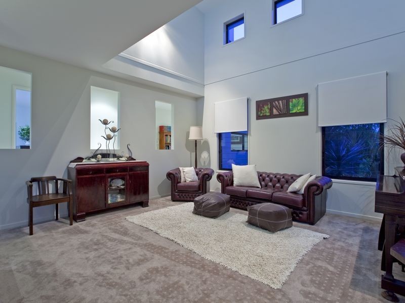 27 Huntly Place, Redland Bay QLD 4165