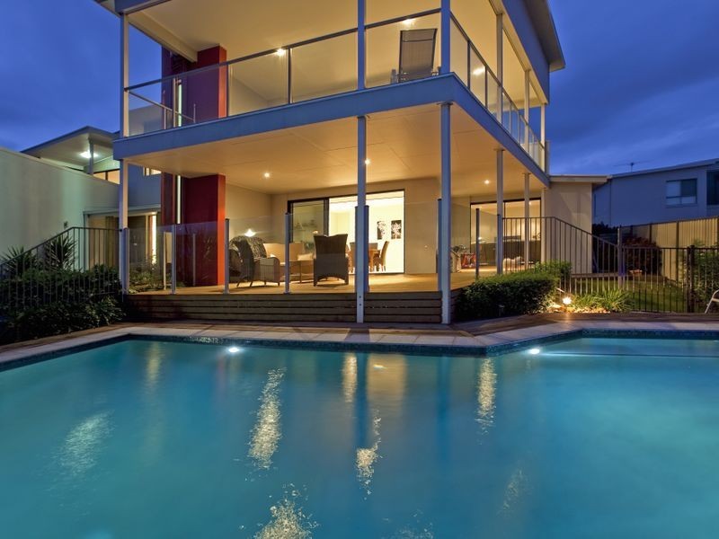 27 Huntly Place, Redland Bay QLD 4165