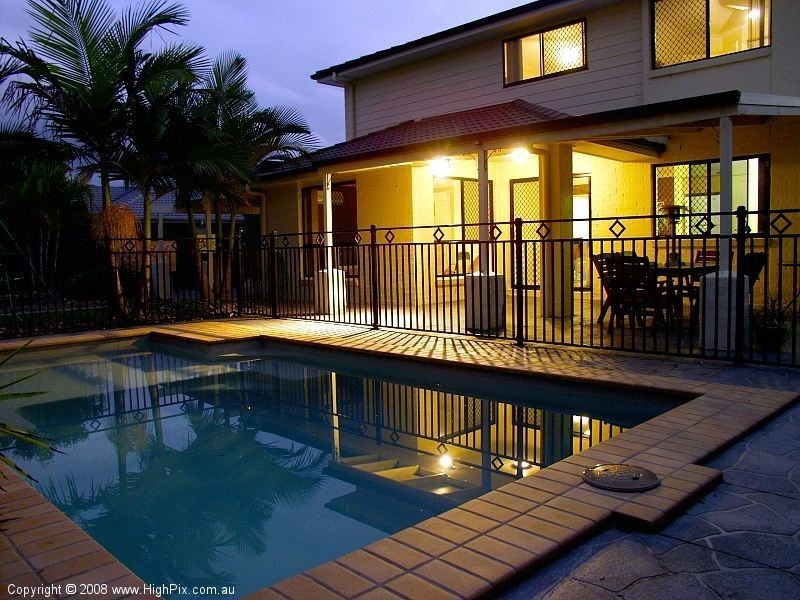 21 Karajini Crescent, Parkinson QLD 4115