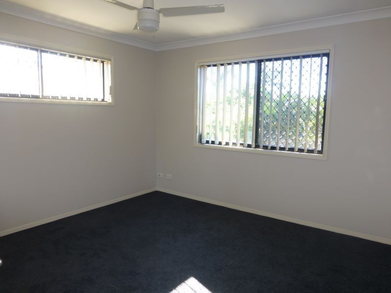 21 Karajini Crescent, Parkinson QLD 4115