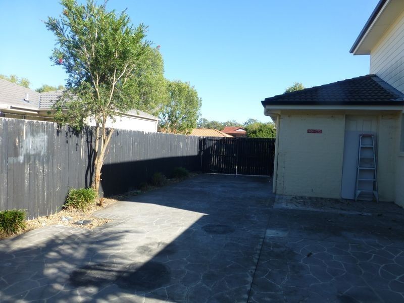 21 Karajini Crescent, Parkinson QLD 4115