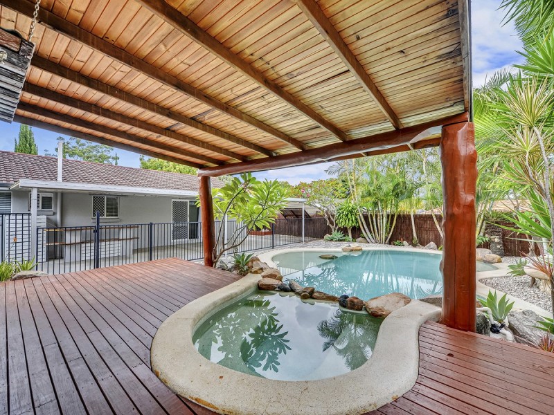 11 Sycamore Parade, Victoria Point QLD 4165