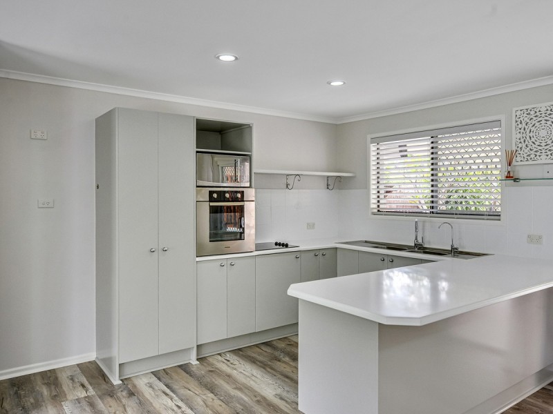 11 Sycamore Parade, Victoria Point QLD 4165