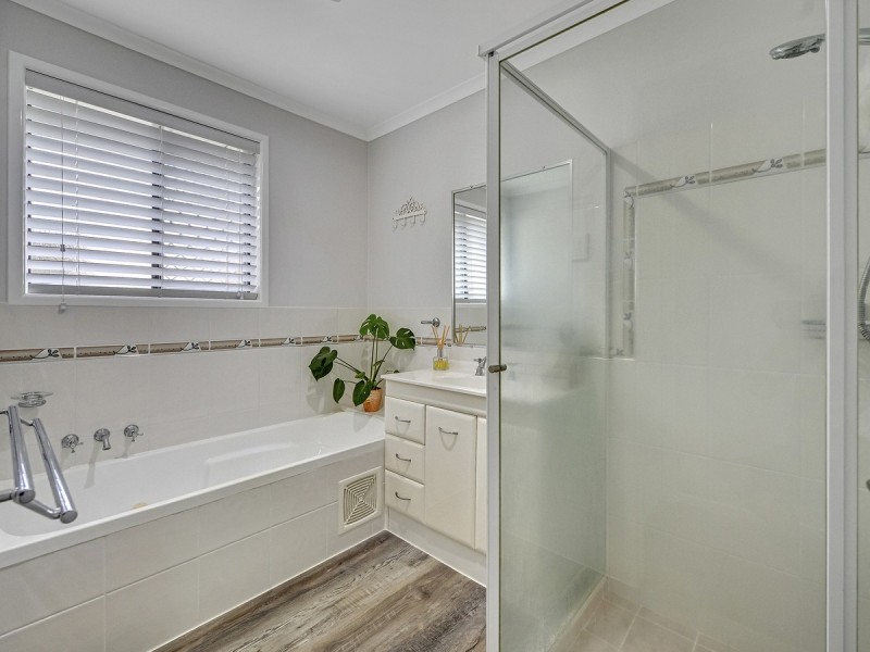 11 Sycamore Parade, Victoria Point QLD 4165
