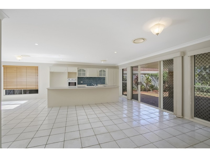 15 Goleby Esplanade, Cleveland QLD 4163