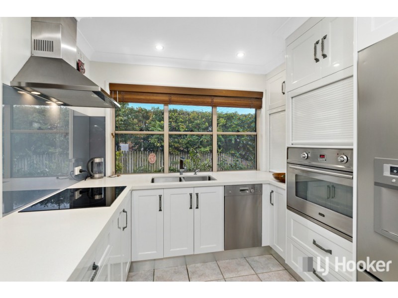 19 Viewfield Street, Redland Bay QLD 4165