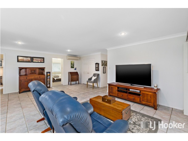 19 Viewfield Street, Redland Bay QLD 4165
