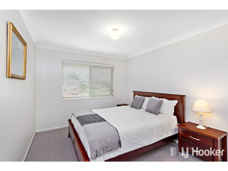 19 Viewfield Street, Redland Bay QLD 4165