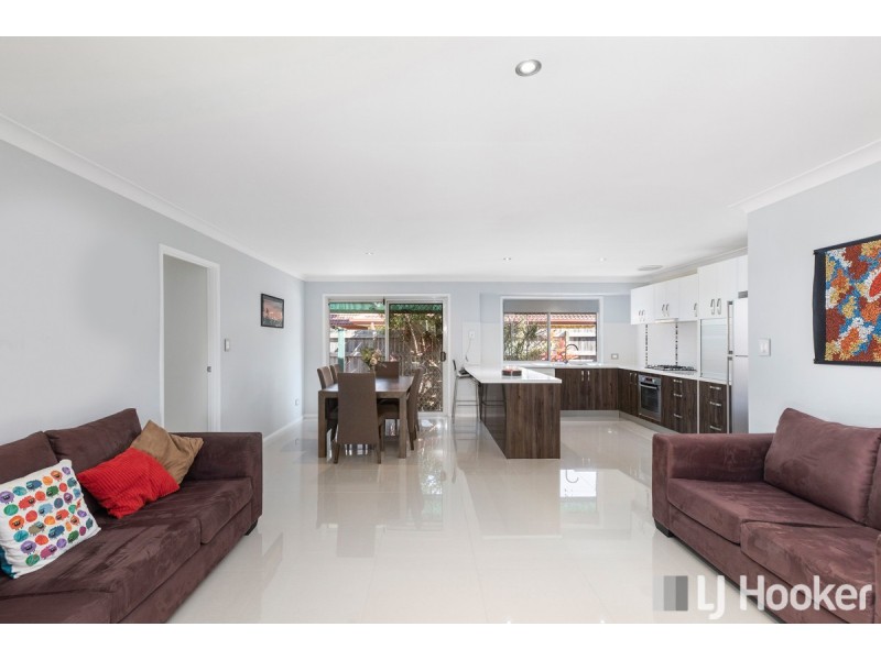 4 Carisbrooke Court, Birkdale QLD 4159