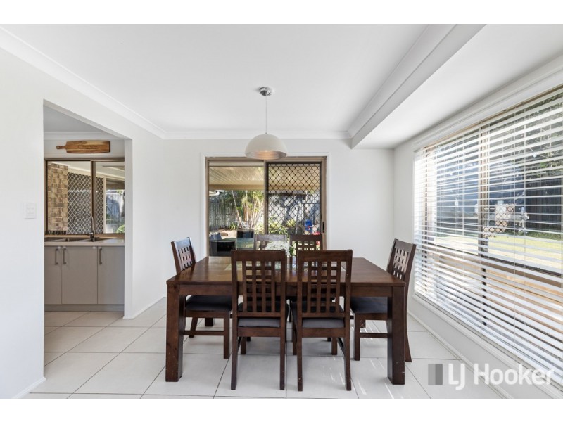 8 Ashwood Circuit, Birkdale QLD 4159