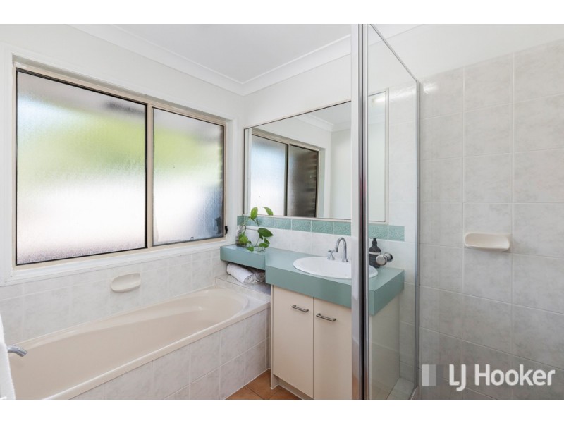 8 Ashwood Circuit, Birkdale QLD 4159