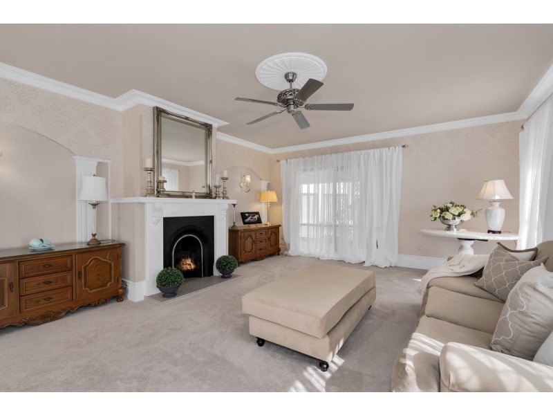 54 Ribonwood Street, Thornlands QLD 4164