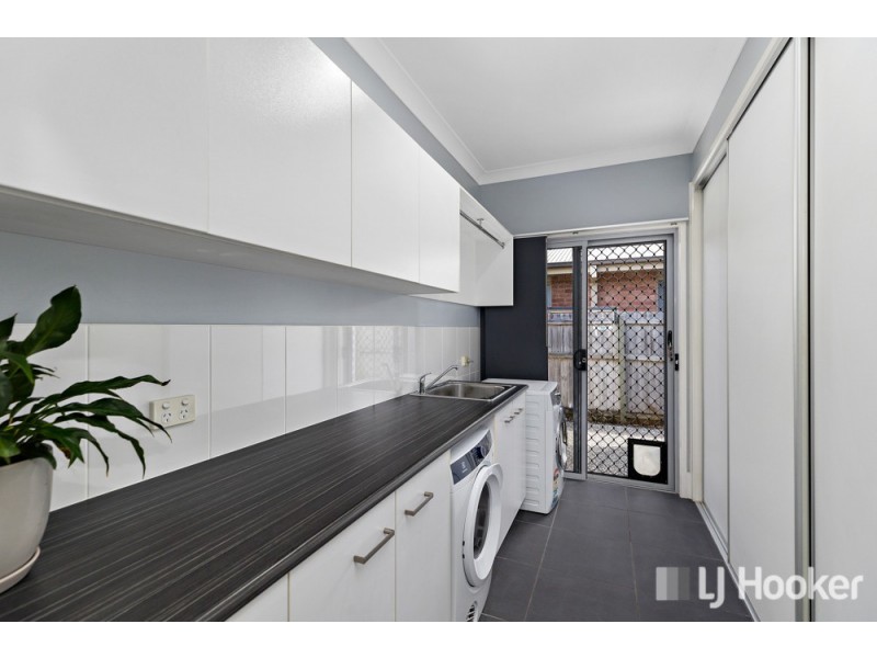 2 Cimmaron Circuit, Thornlands QLD 4164